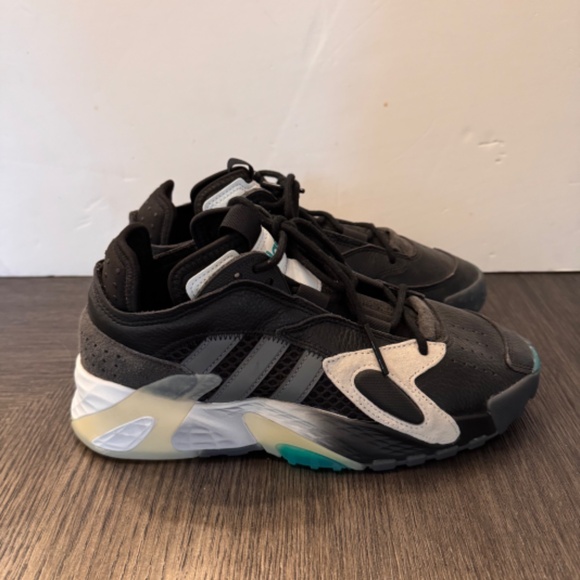 Adidas Streetball Shoes Mens Size 7.5 Black Gray Retro Leather Suede EE4968 - Picture 5 of 7